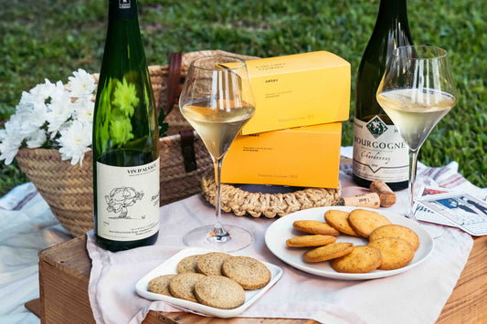 來自香港的烘焙名品「望月」推出曲奇圖鑑 8款秘制曲奇搭配 茶、酒、咖啡，首創 Cookie Pairing新吃法